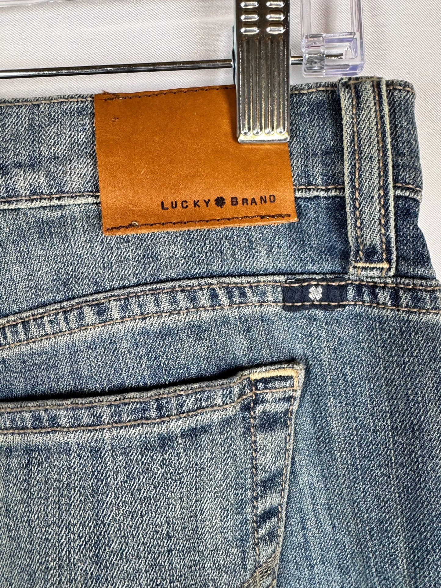 NWT Ladies Lucky Brand Jeans