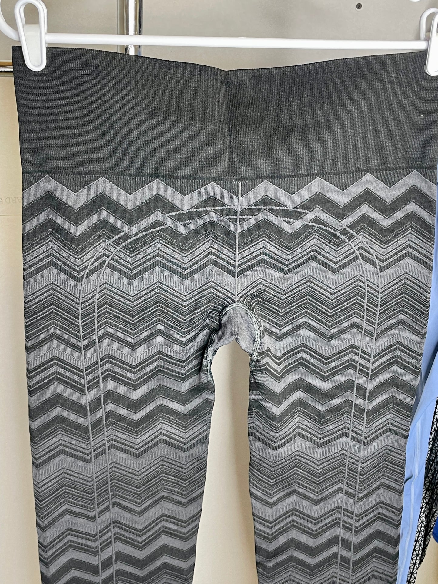 Lululemon Toasty Tech Tight II Cyber - Size 14/16