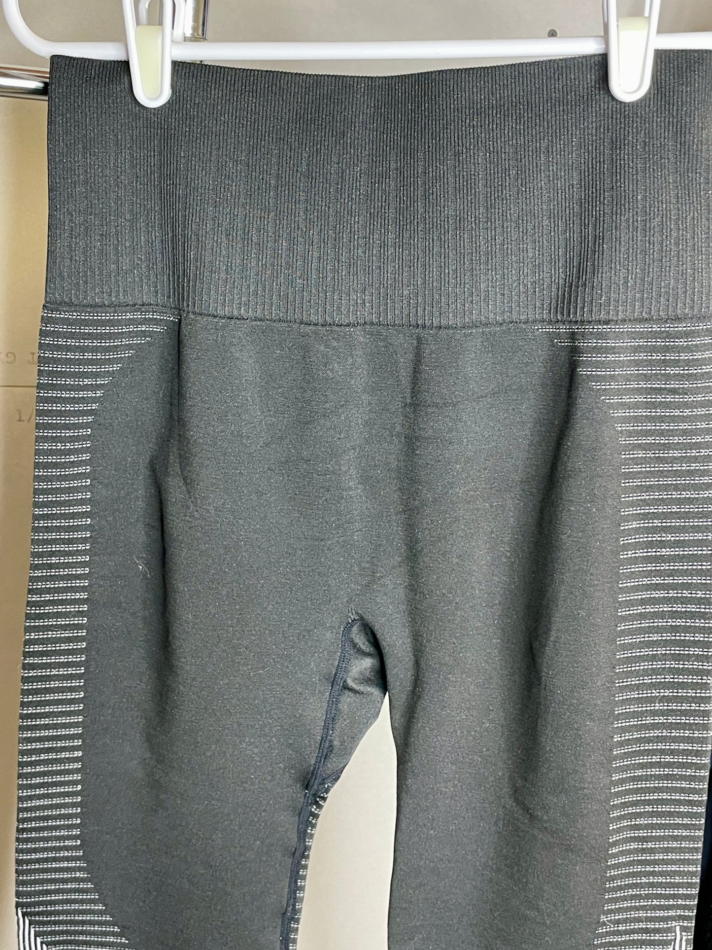 NWOT Lululemon Women Mapped Out HR Tight 28”LW5CEQS Black Silver - Size L