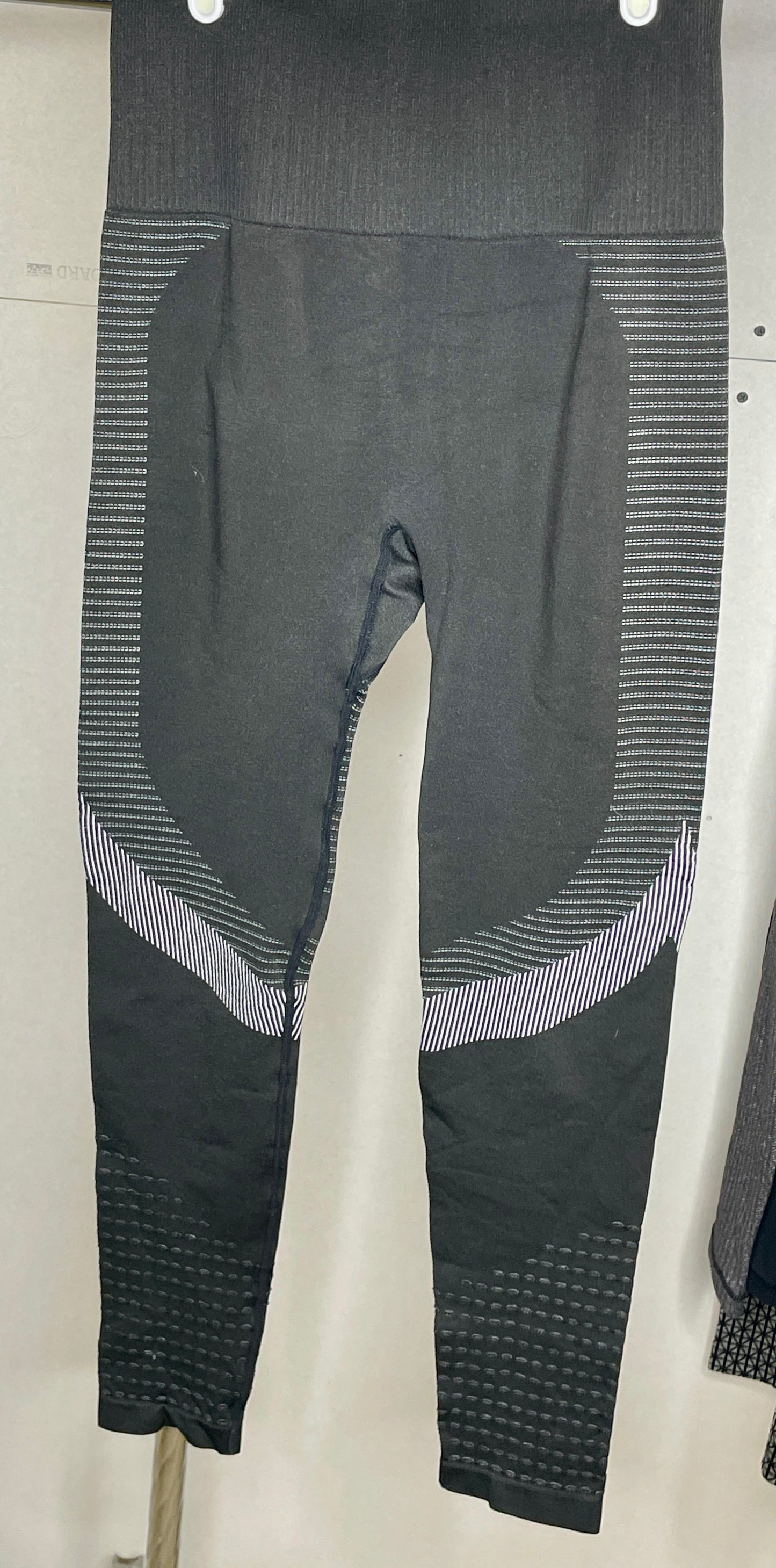 NWOT Lululemon Women Mapped Out HR Tight 28”LW5CEQS Black Silver - Size L