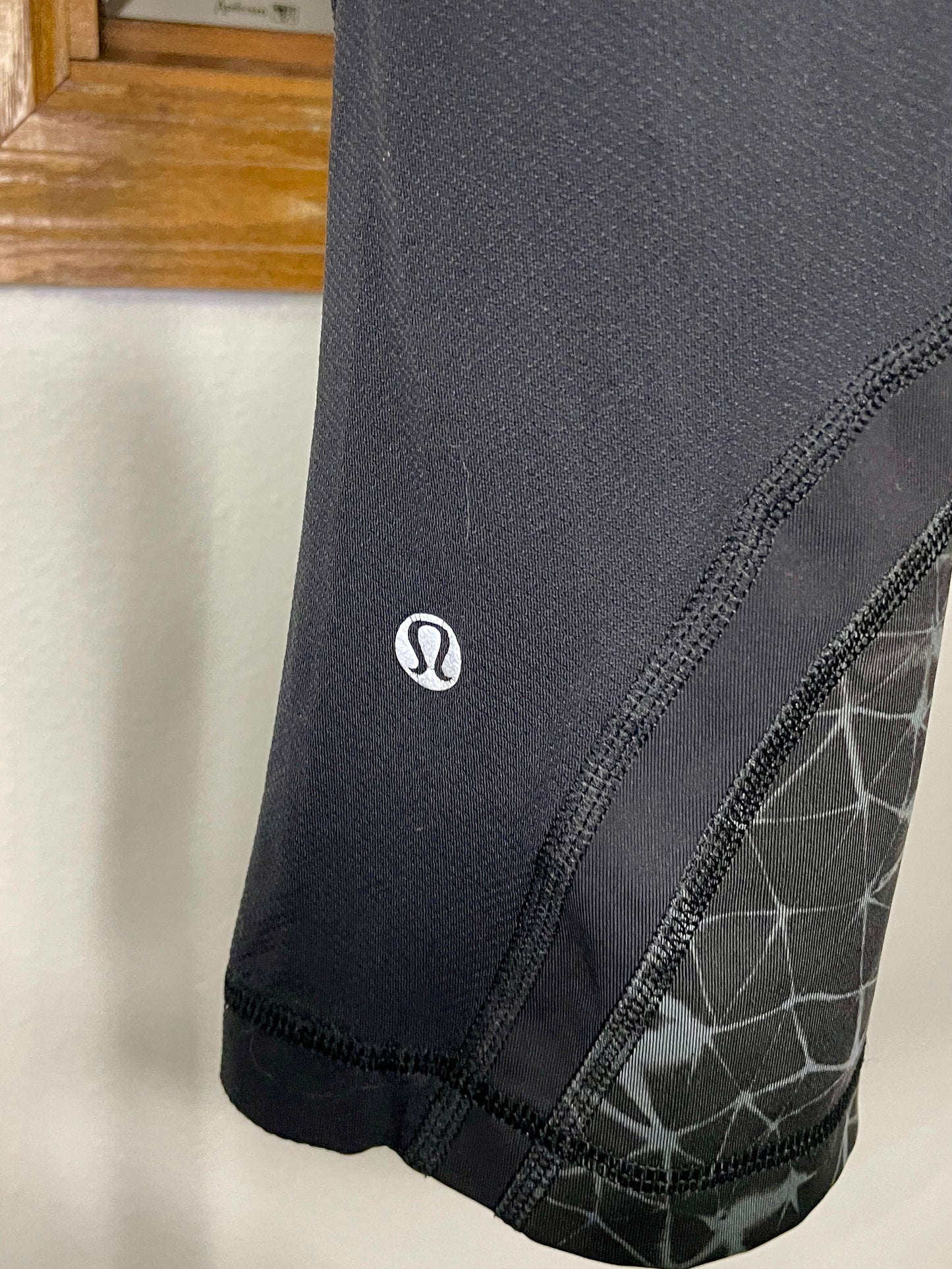 Lululemon Run Inspire Crop II - Size 12