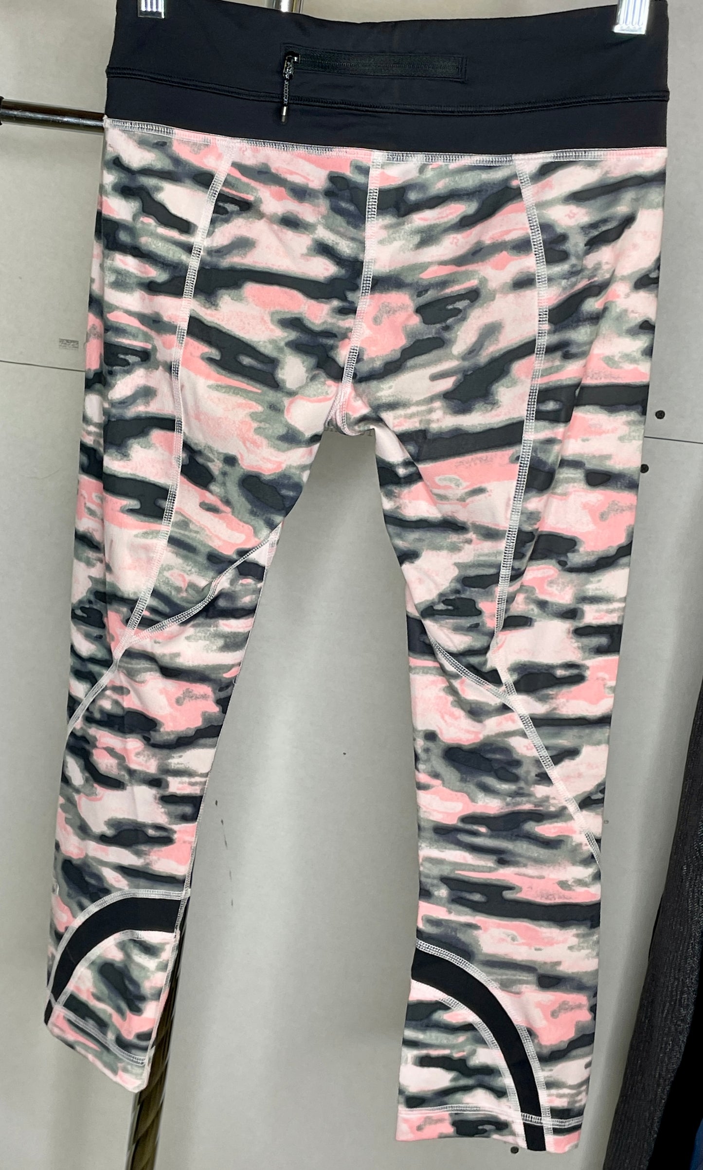 Lululemon Run Inspire Crop II - Size 4