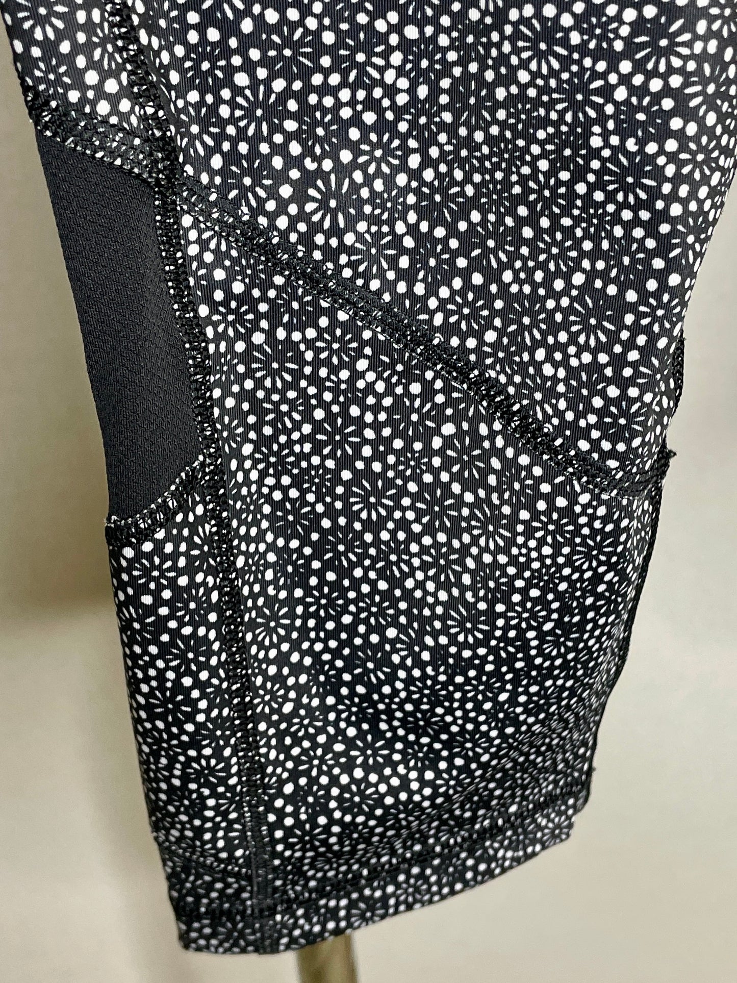 Lululemon Athletica Stretch Luxtreme High Rise Pant Full Length Blue - Size 8