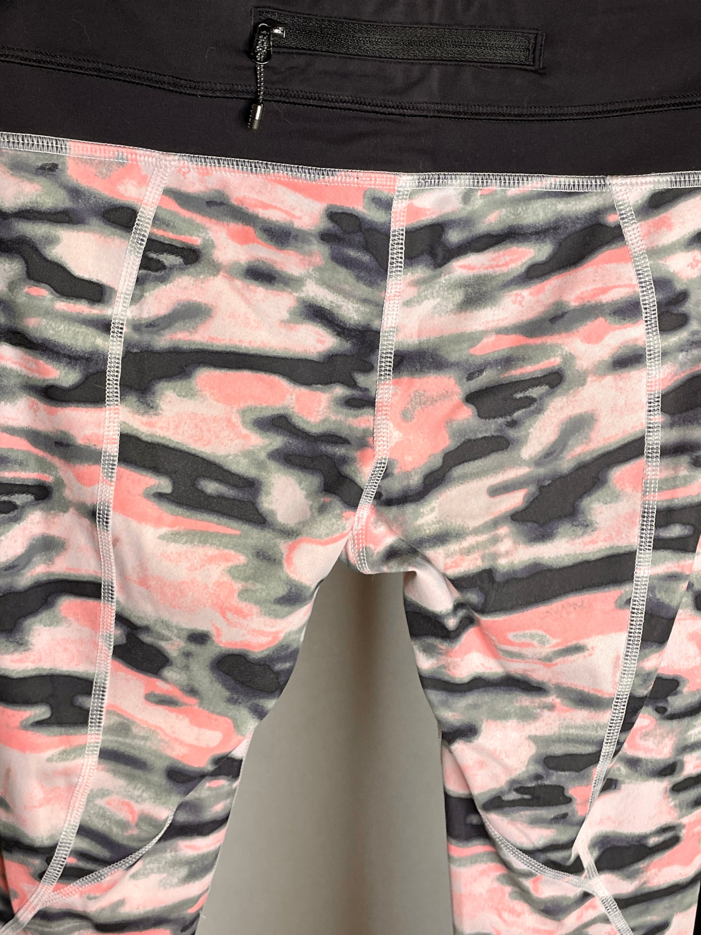 Lululemon Run Inspire Crop II - Size 4