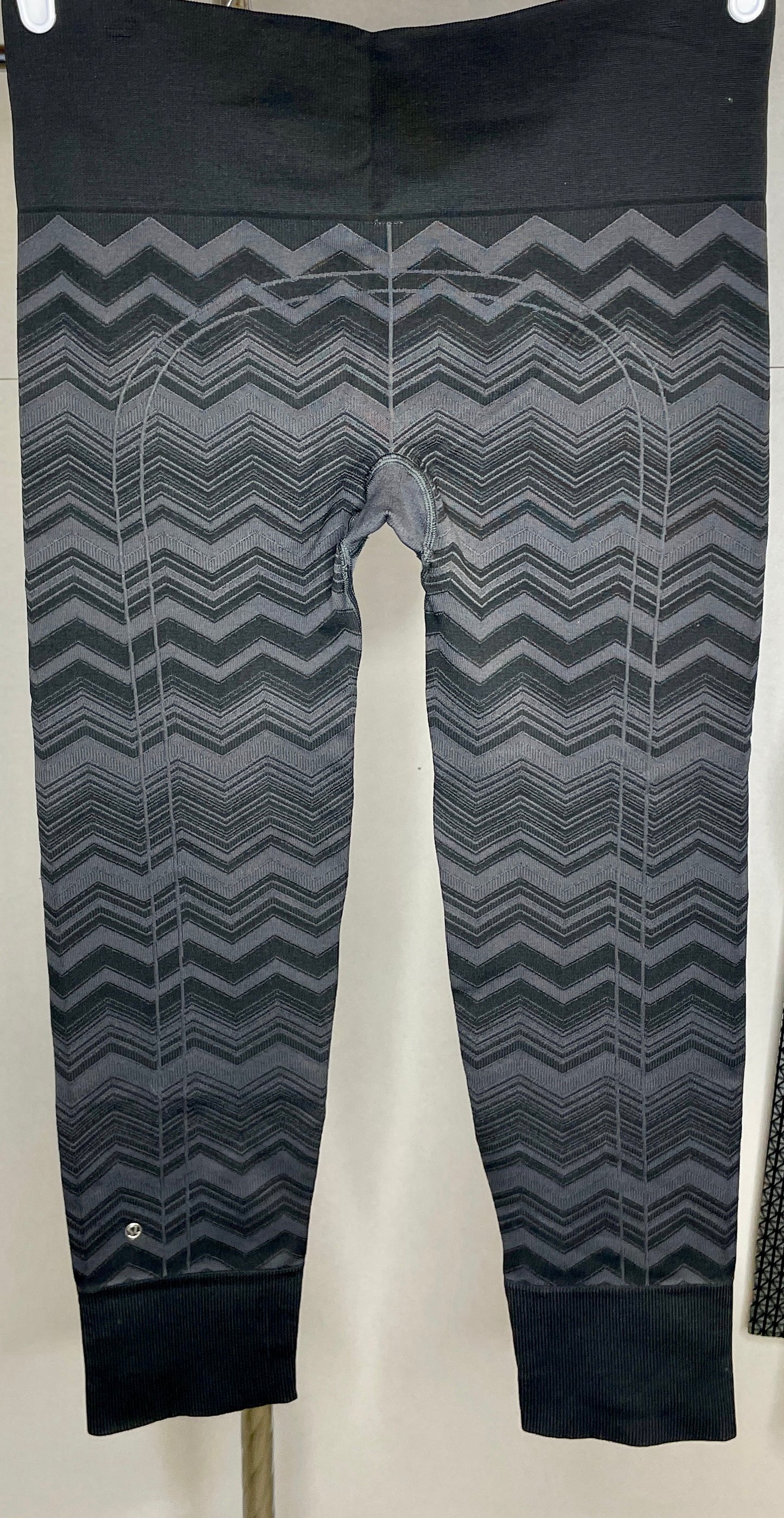 Lululemon Toasty Tech Tight II Cyber - Size 14/16