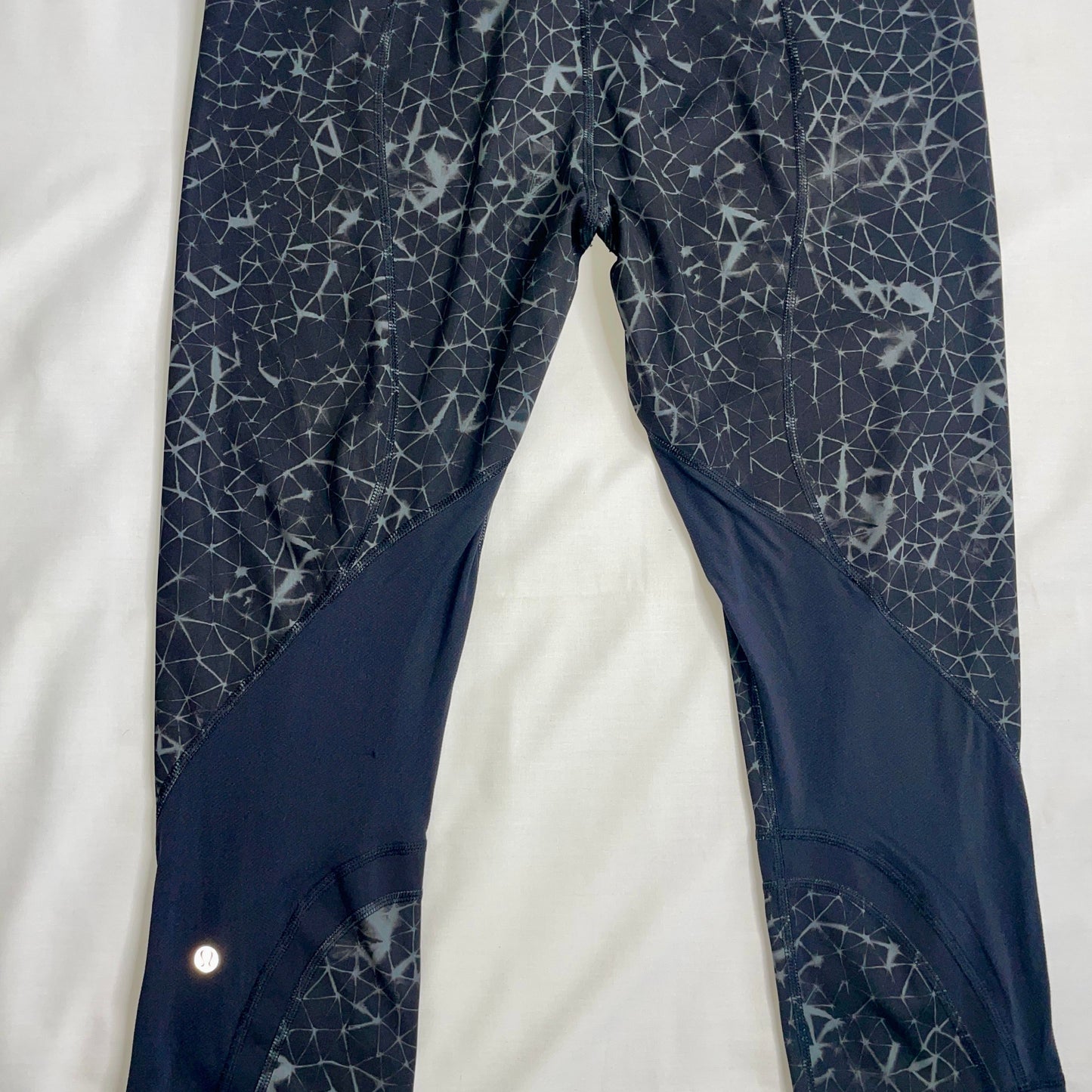 Lululemon Geometric Capri Legging Size 12