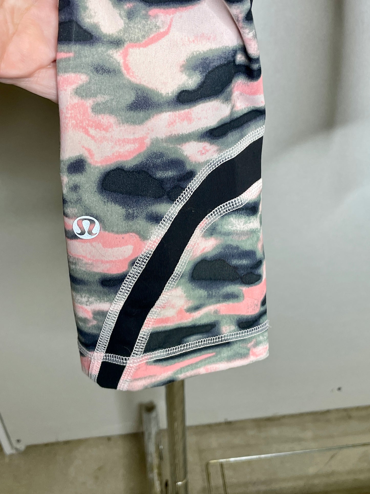 Lululemon Run Inspire Crop II - Size 4