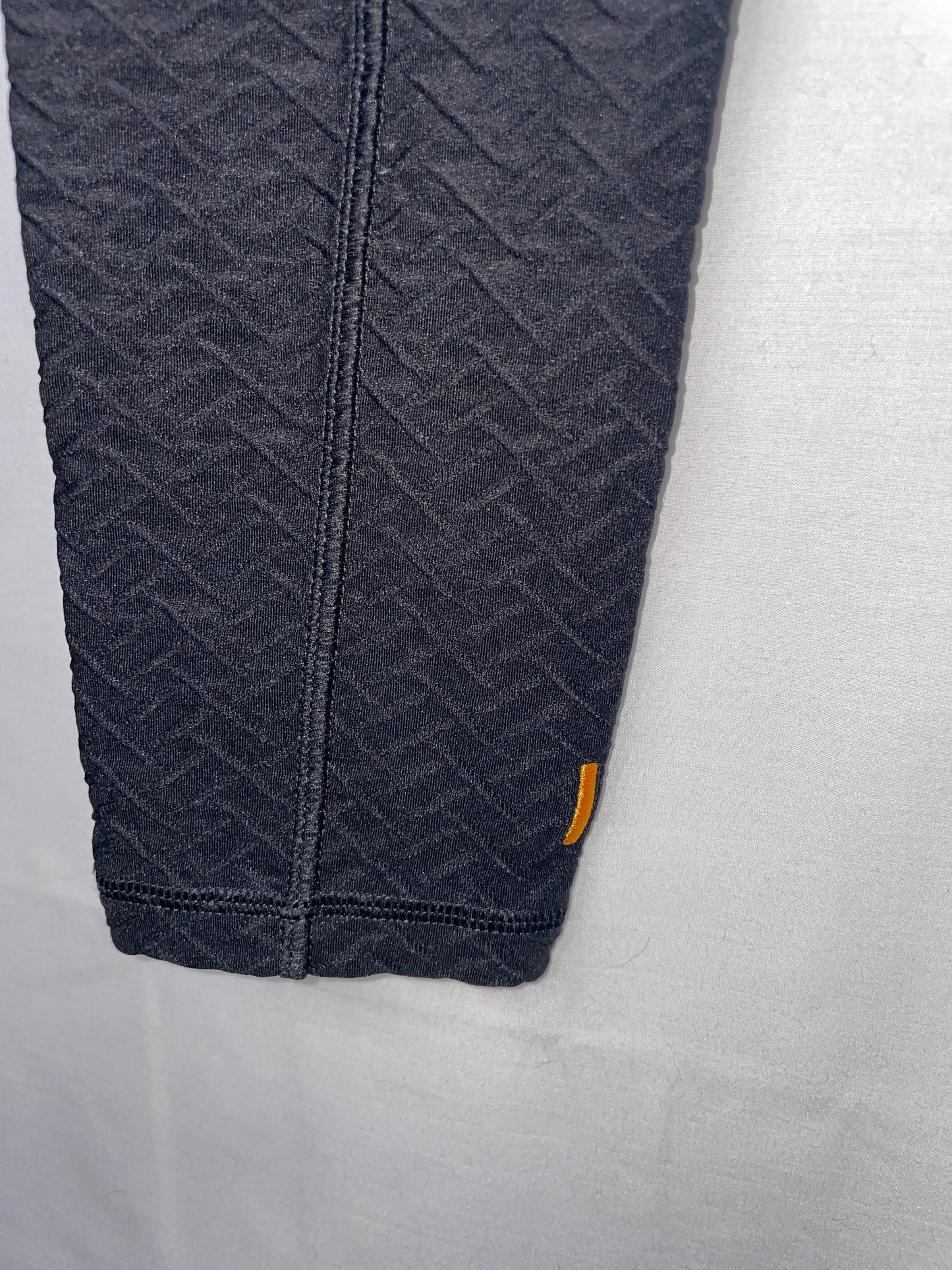 Lucy Black Textured Print Leggings - Size M
