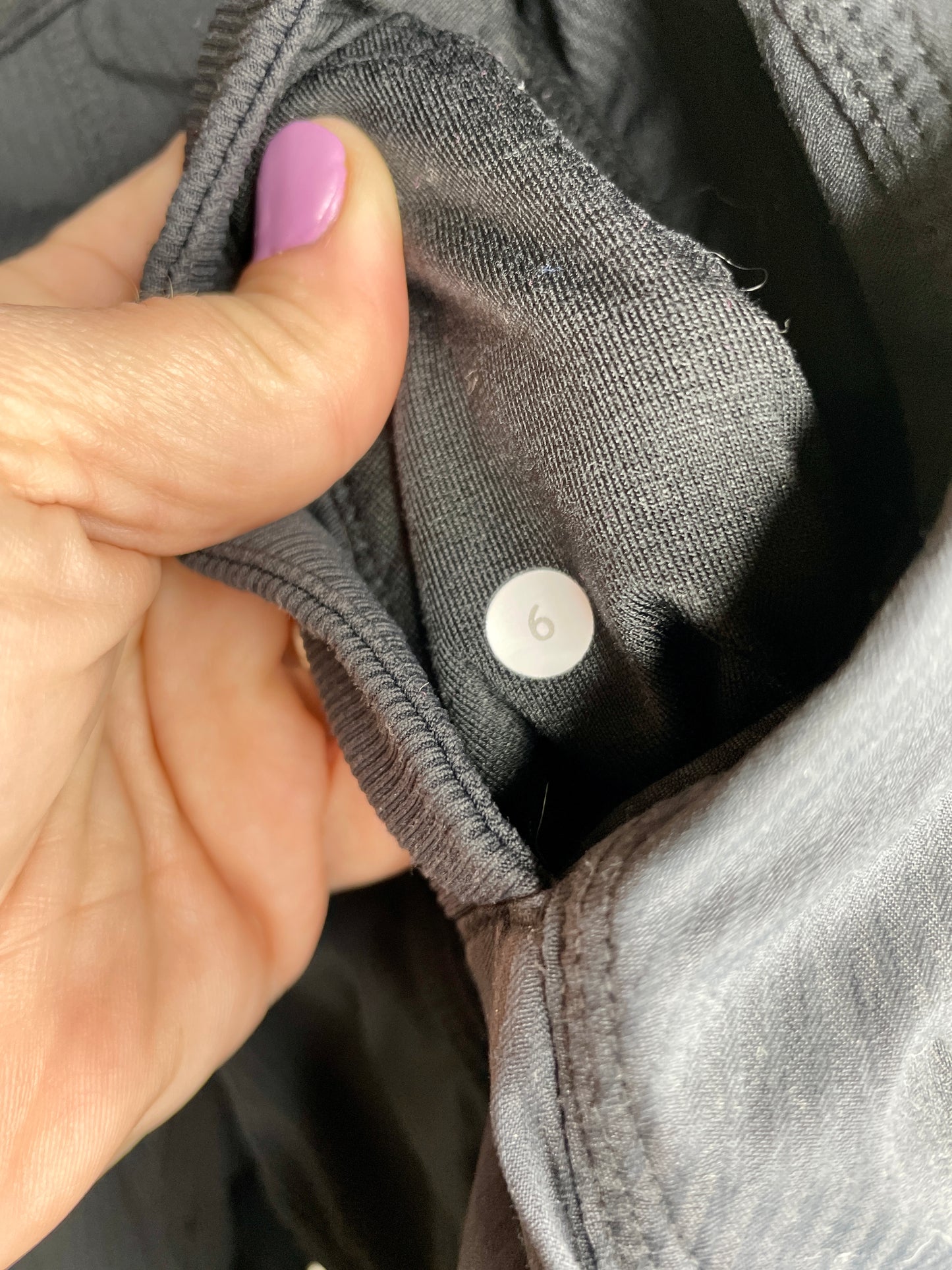 Lululemon Pants Women's Studio Crop Pockets Elastic Waist Drawstring - Size 6