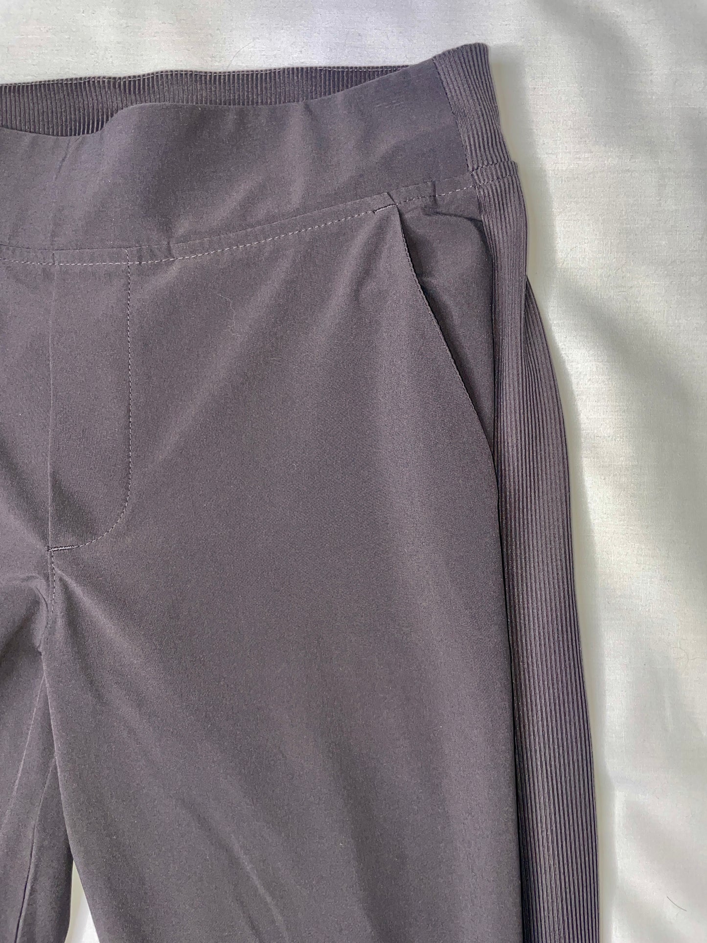 ATHLETA - Brooklyn Ankle Pant Lightweight Size 0