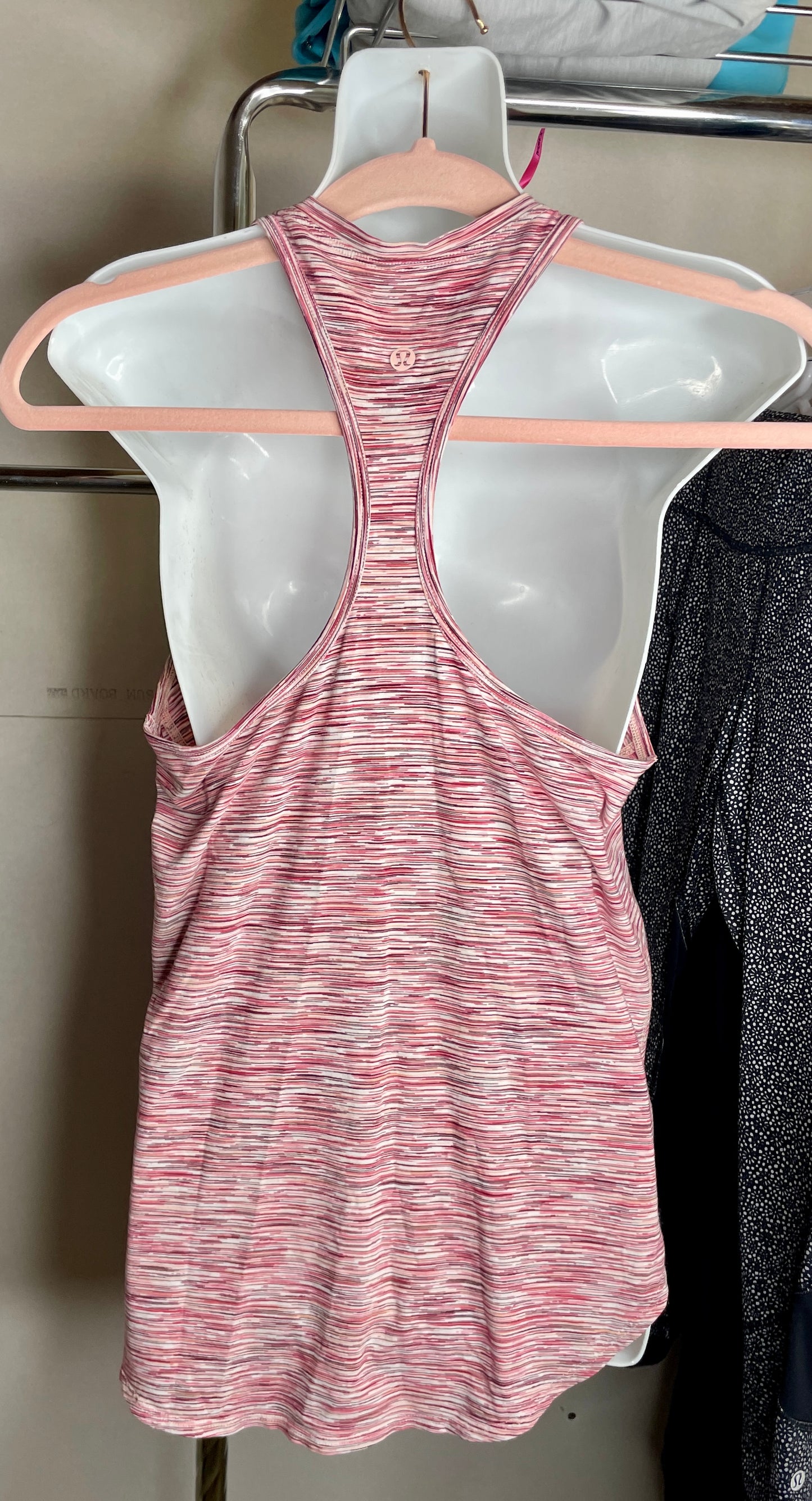 Lululemon Power Y Tank Top - Size 8