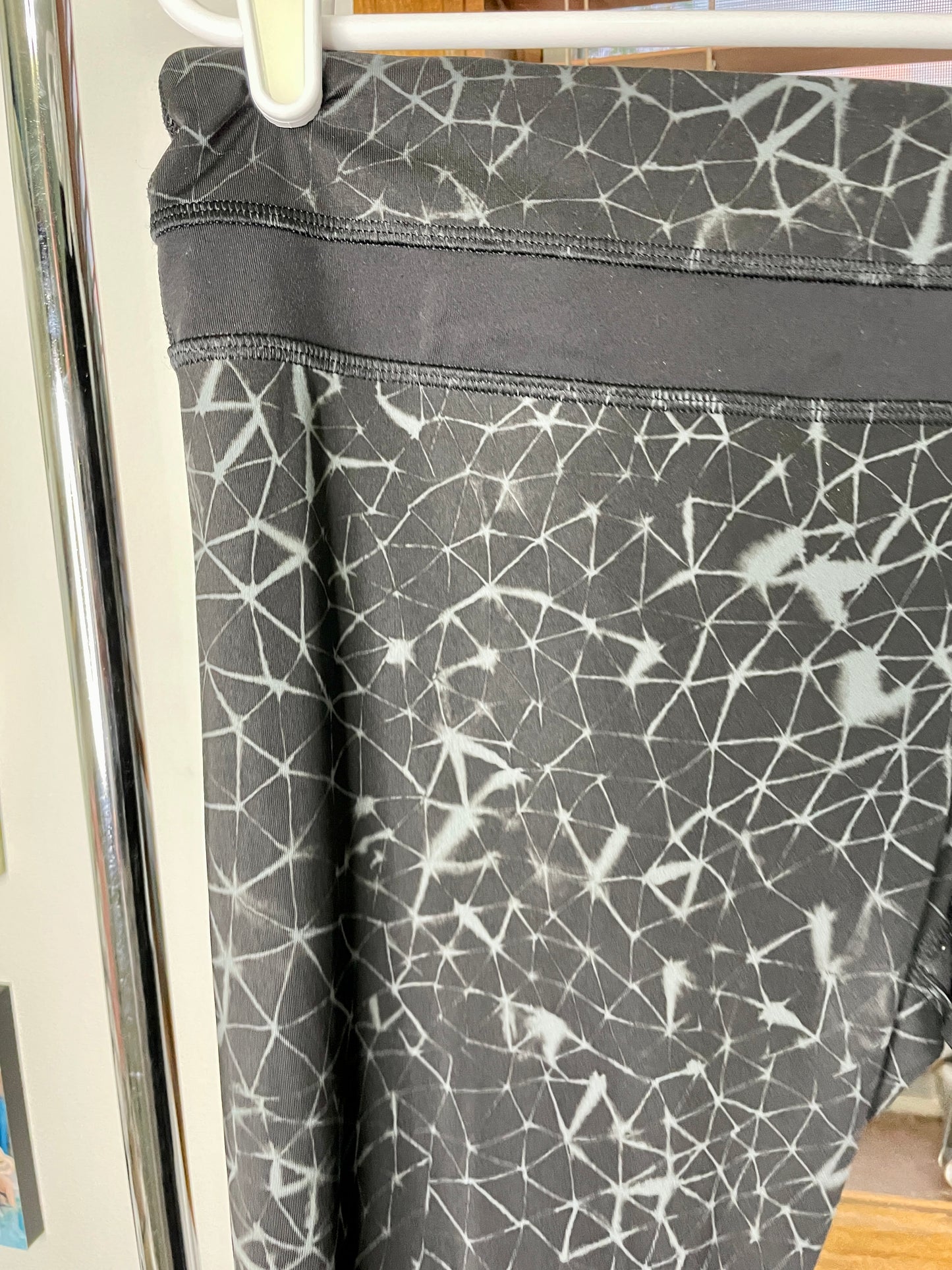 Lululemon Run Inspire Crop II - Size 12